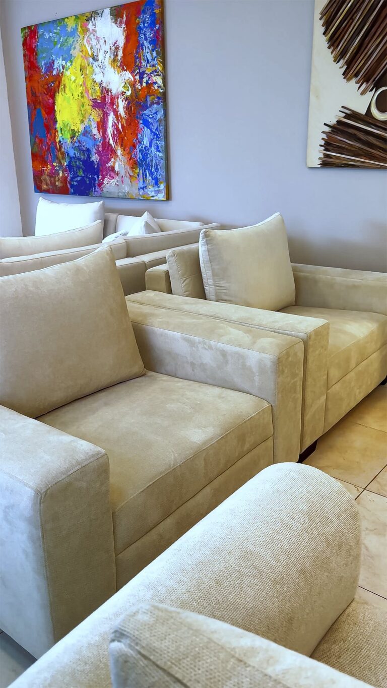 Instagram post from casa_mall. This post is in position 2.