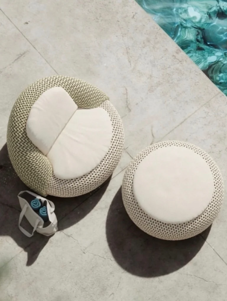 Instagram post from casa_mall. This post is in position 4.